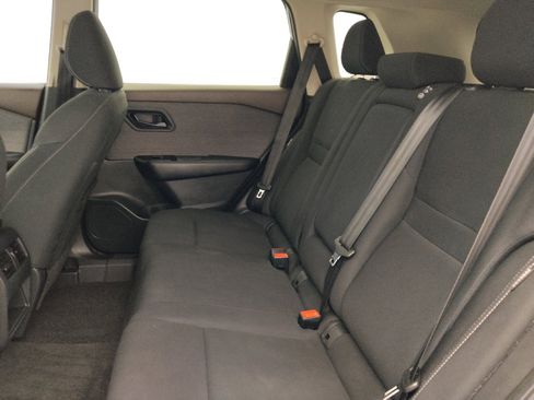 Used 2023 Nissan Rogue S AWD/4WD image 18