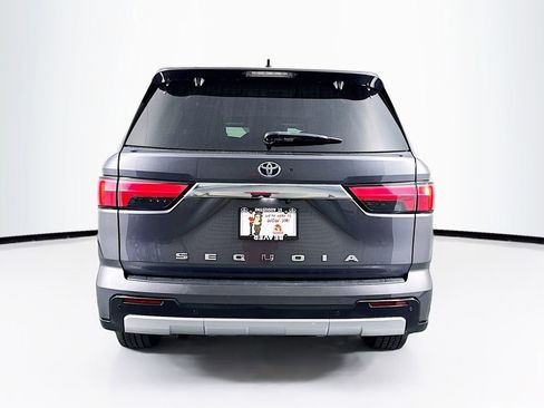 Used 2023 Toyota Sequoia Limited image 8