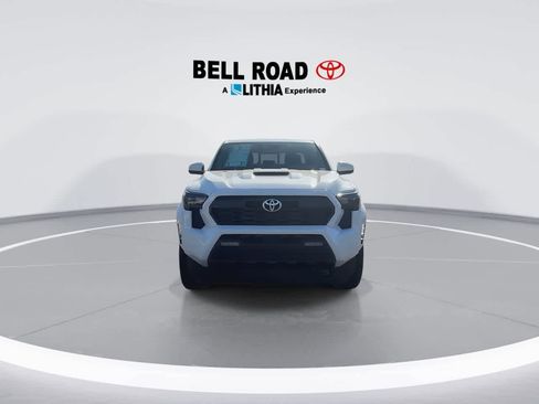 Used 2025 Toyota Tacoma TRD Sport w/ TRD Sport Premium Package image 4