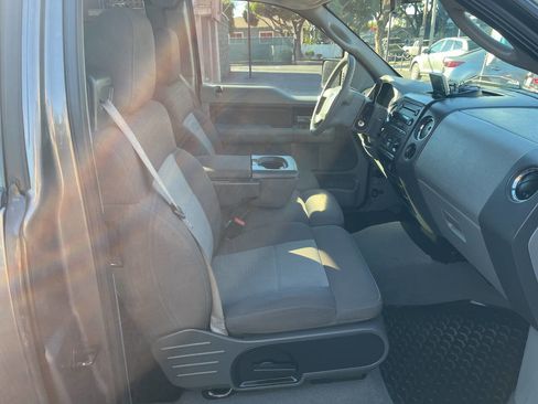 Used 2006 Ford F150 XLT image 12
