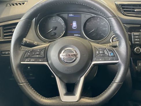 Used 2020 Nissan Rogue SL w/ Premium Package image 17