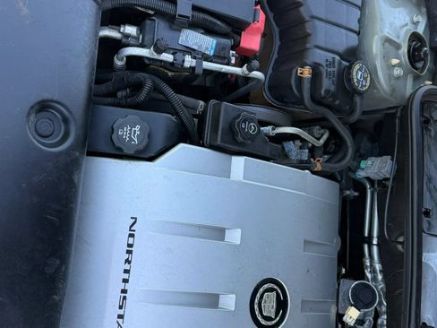 Used 2005 Cadillac De Ville FWD image 41