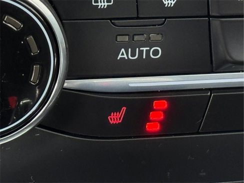 Used 2020 Ford EcoSport SE w/ SE Convenience Package image 26