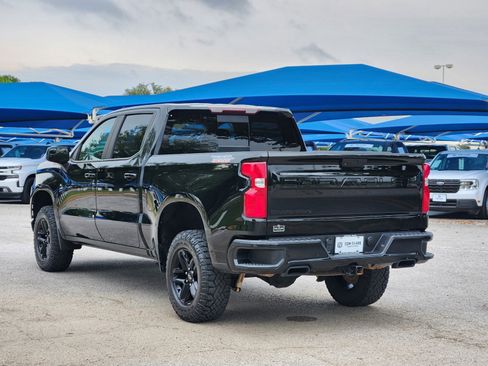 Used 2021 Chevrolet Silverado 1500 LT Trail Boss w/ Convenience Package II image 4