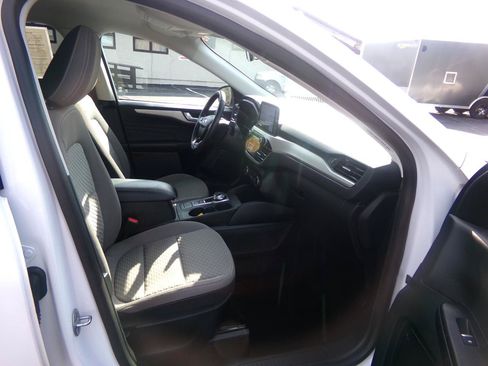 Used 2021 Ford Escape SE w/ Cold Weather Package AWD/4WD image 36