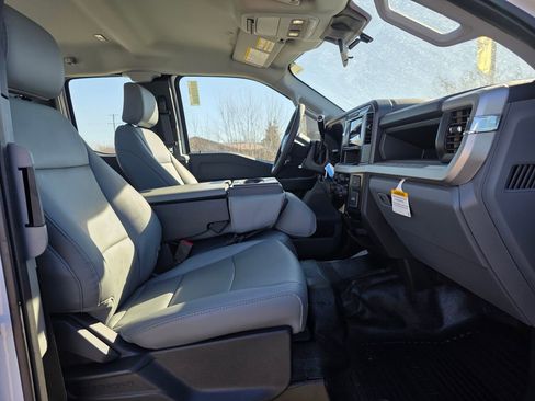 New 2026 Ford F350 XL w/ XL Chrome Package image 39