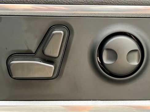 Used 2022 RAM 1500 Laramie image 28