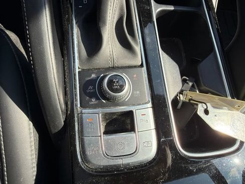 Certified 2024 Kia Telluride SX Prestige AWD/4WD image 22