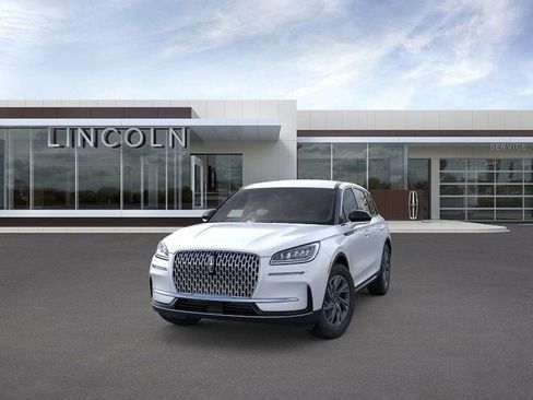 New 2025 Lincoln Corsair Premiere image 2