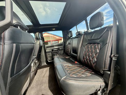 Used 2019 Ford F150 Lariat w/ Equipment Group 502A Luxury AWD/4WD image 17