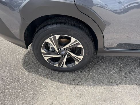 Used 2025 Subaru Crosstrek 2.5i Premium AWD/4WD image 5