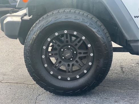 Used 2012 Jeep Wrangler Sport image 21