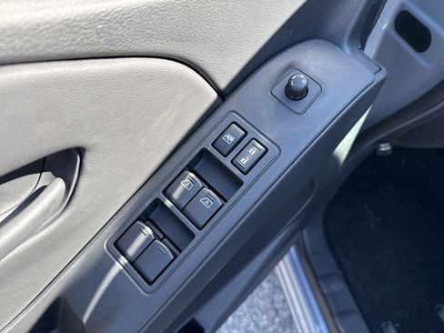 New 2026 Nissan Frontier SV w/ SV Convenience Package AWD/4WD image 18