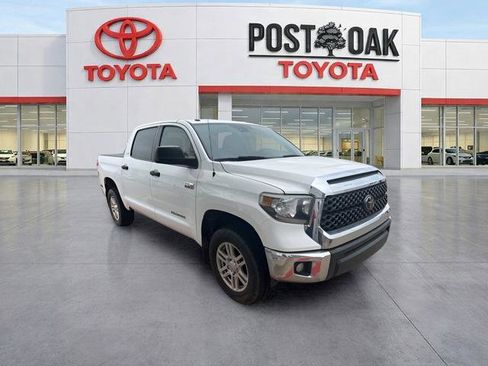 Used 2019 Toyota Tundra SR5 w/ SR5 Upgrade Package image 5