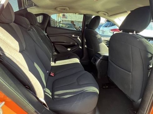 Used 2013 Dodge Dart SXT FWD image 20