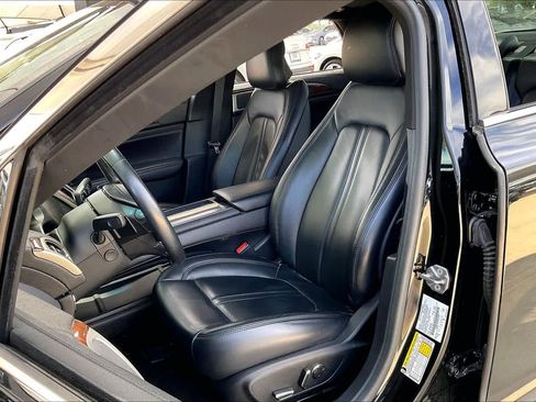 Used 2017 Lincoln MKZ Select w/ Select Plus Package FWD image 8