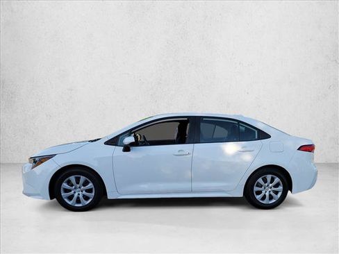 Used 2022 Toyota Corolla LE FWD image 8
