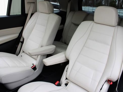 Used 2022 Mercedes-Benz GLS 450 4MATIC image 10