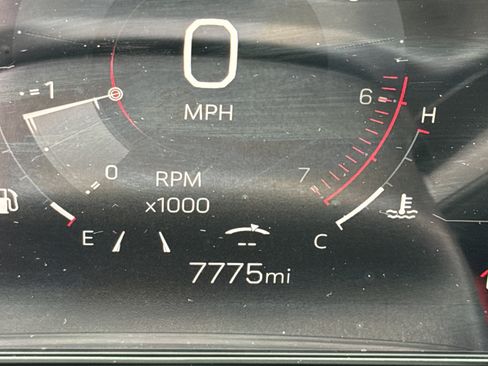 Used 2026 GMC Terrain Elevation w/ Elevation Premium Package image 22