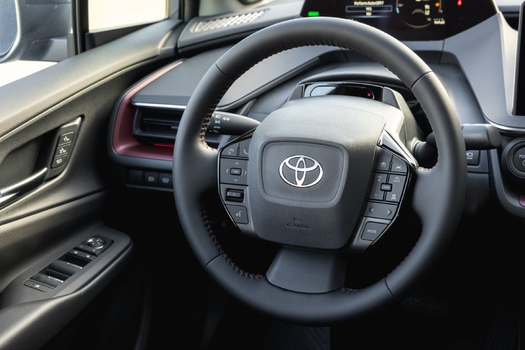 New 2027 Toyota Prius Plug-In Hybrid w/ Limited Premium Package FWD image 13