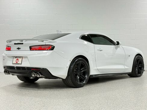 Used 2018 Chevrolet Camaro SS image 6