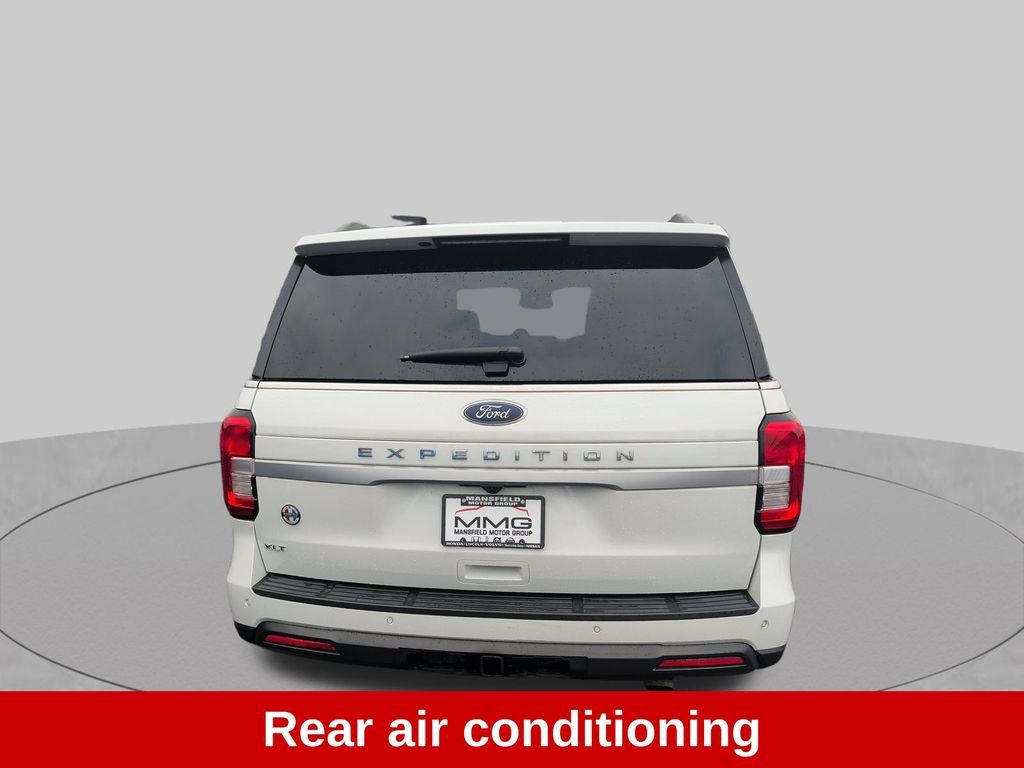 Used 2022 Ford Expedition XLT AWD/4WD image 11