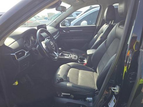 Used 2021 MAZDA CX-5 Touring image 4