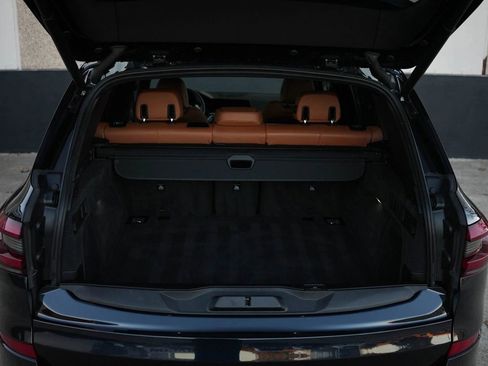 Used 2021 BMW X5 sDrive40i w/ M Sport Package image 18