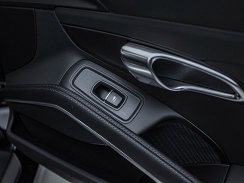 Used 2016 Porsche 911 Carrera S image 40