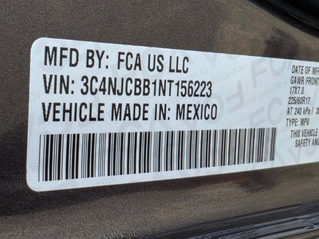 Used 2022 Jeep Compass Latitude FWD image 32