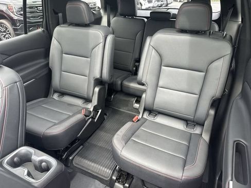 Certified 2025 Chevrolet Traverse Z71 w/ Driver Confidence Package AWD/4WD image 28