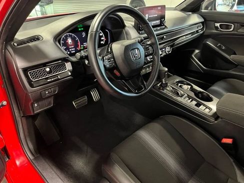 Used 2025 Honda Civic Sport image 19