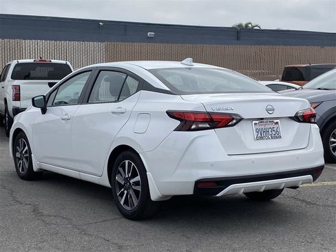 Certified 2025 Nissan Versa SV w/ Trunk Package image 4
