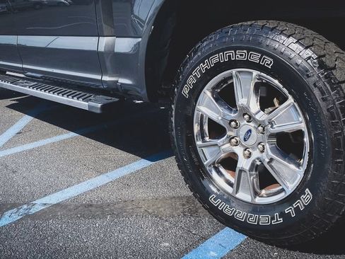 Used 2016 Ford F150 Lariat AWD/4WD image 9