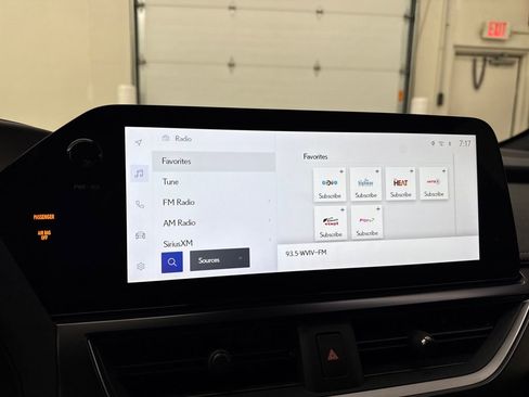 Used 2023 Lexus UX 250h AWD w/ Premium Package image 19