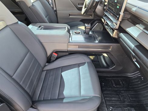 Used 2024 GMC Hummer EV 3X image 14