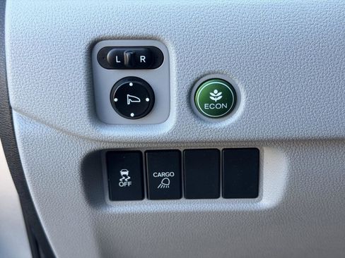 Used 2017 Honda Ridgeline RTL image 18