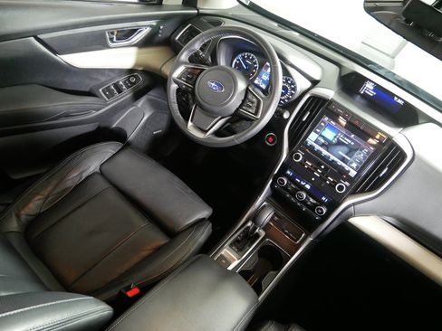 Used 2019 Subaru Ascent Limited w/ Popular Package #2 image 9