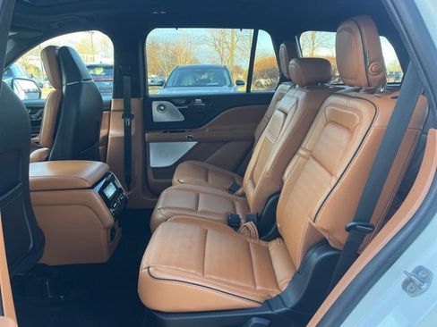 Used 2020 Lincoln Aviator Black Label w/ Dynamic Handling Package image 14