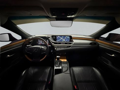 Used 2019 Lexus ES 350 w/ Accessory Package 2 FWD image 30