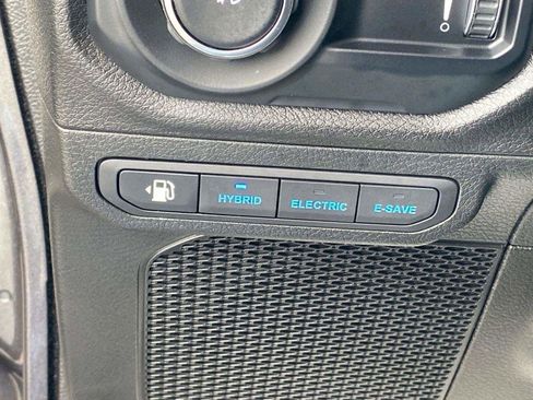 Used 2025 Jeep Wrangler Willys image 22