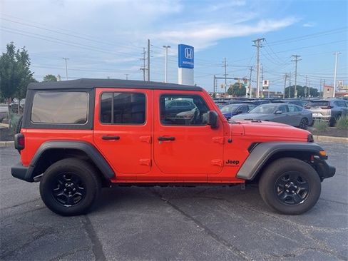 Used 2023 Jeep Wrangler Sport image 5