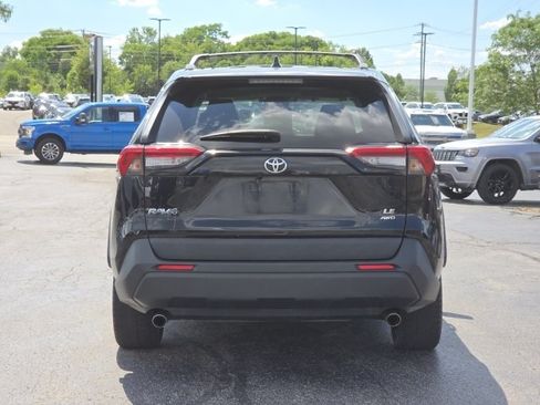 Used 2020 Toyota RAV4 LE w/ All Weather Liner Package AWD/4WD image 11