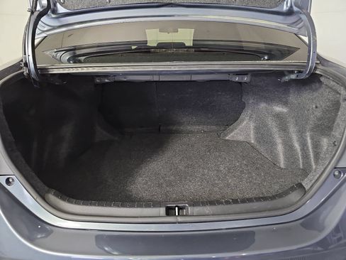 Used 2015 Toyota Corolla LE FWD image 12