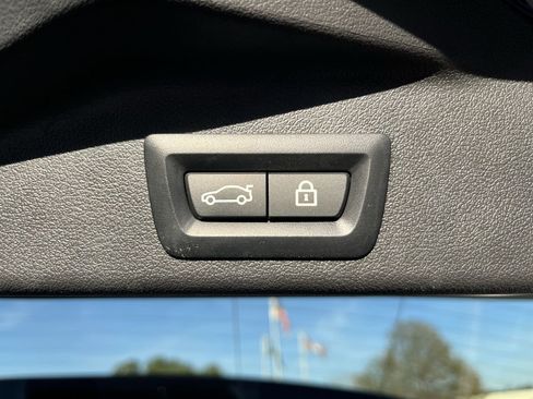 Used 2023 BMW X5 sDrive40i w/ Parking Assistance Package image 34