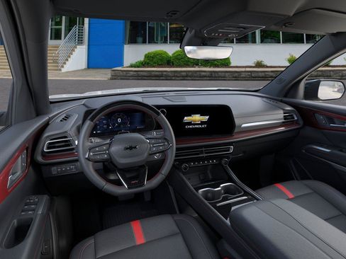 New 2026 Chevrolet Traverse RS w/ LPO, Floor Liner Package AWD/4WD image 15