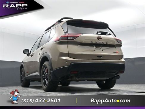 Used 2025 Nissan Rogue SV w/ Rock Creek Premium Package image 27