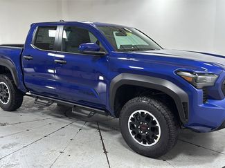 New 2025 Toyota Tacoma TRD Off-Road video 3