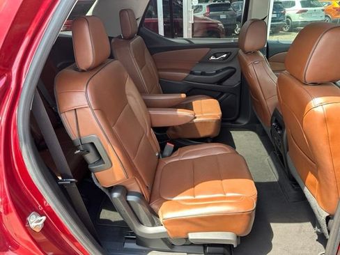 Used 2018 Chevrolet Traverse High Country AWD/4WD image 14