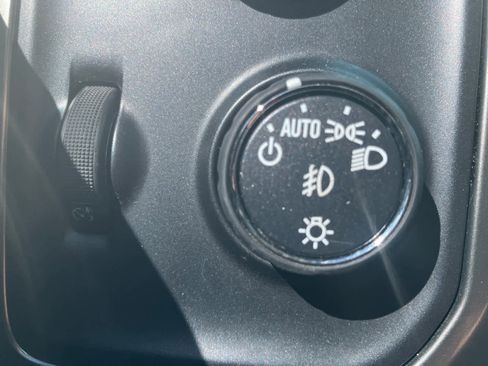 Used 2018 Chevrolet Silverado 1500 LT w/ All Star Edition image 14